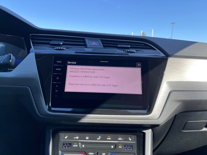 Abbildung Fahrzeugdetailansicht Volkswagen Touran - Nr. 26