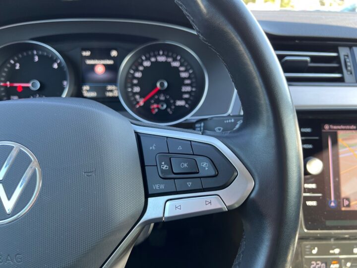 Abbildung Fahrzeugdetailansicht Volkswagen Passat Variant - Nr. 39