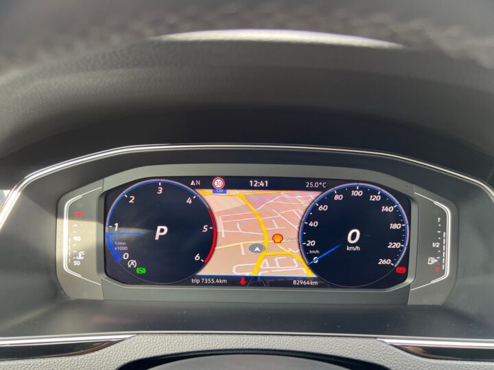 Abbildung Fahrzeugdetailansicht Volkswagen Passat Variant - Nr. 17