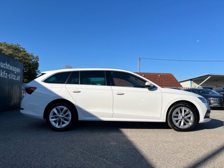 Abbildung Fahrzeugdetailansicht Skoda Octavia - Nr. 1