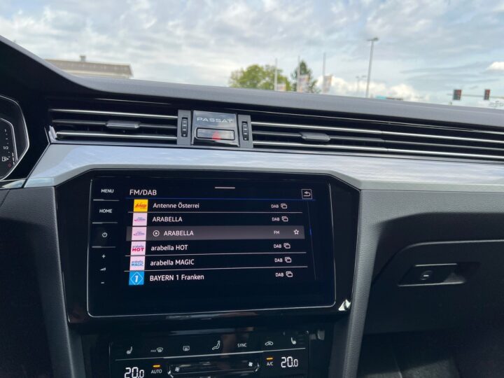 Abbildung Fahrzeugdetailansicht Volkswagen Passat Variant - Nr. 19