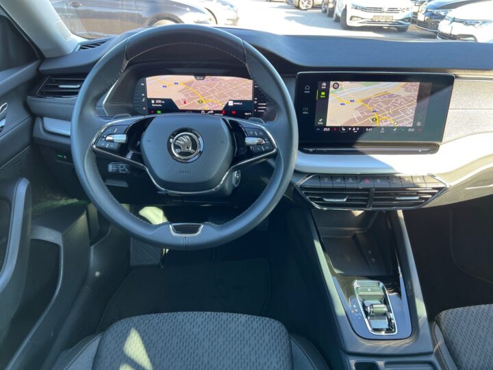 Abbildung Fahrzeugdetailansicht Skoda Octavia - Nr. 10