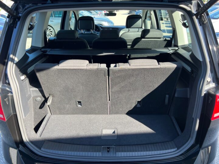 Abbildung Fahrzeugdetailansicht Volkswagen Touran - Nr. 15