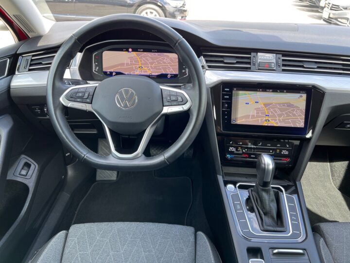 Abbildung Fahrzeugdetailansicht Volkswagen Passat Variant - Nr. 10