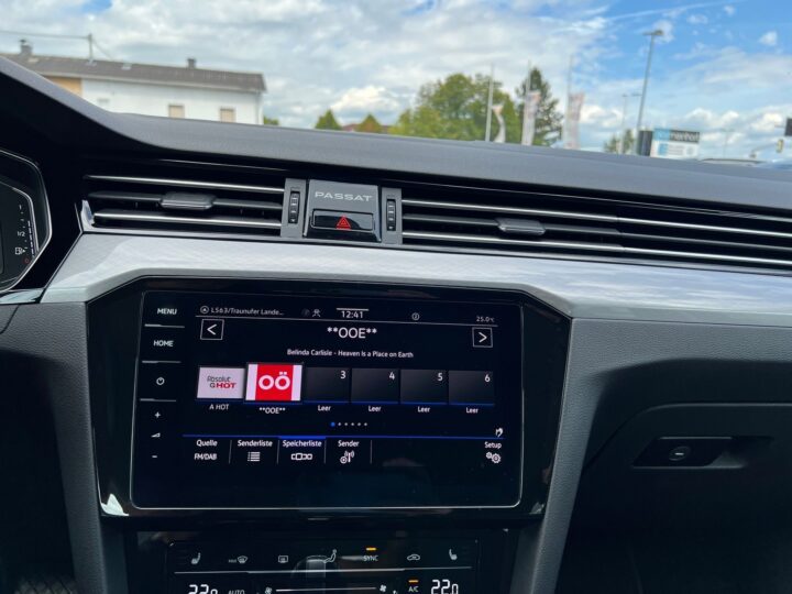 Abbildung Fahrzeugdetailansicht Volkswagen Passat Variant - Nr. 19
