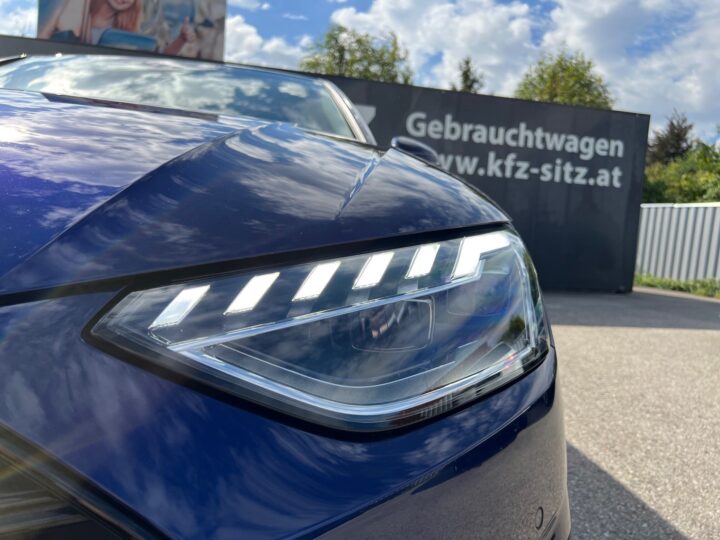 Abbildung Fahrzeugdetailansicht Audi A4 - Nr. 35