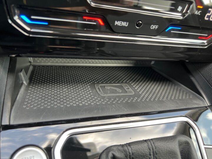 Abbildung Fahrzeugdetailansicht Volkswagen Passat Variant - Nr. 44