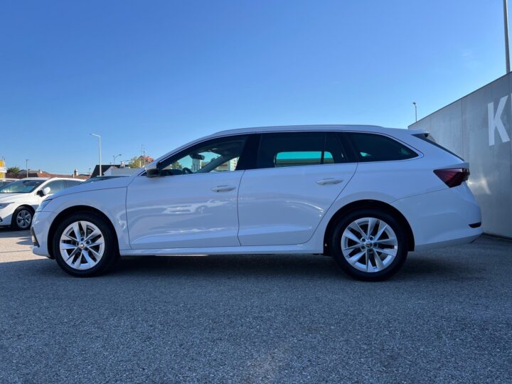 Abbildung Fahrzeugdetailansicht Skoda Octavia - Nr. 5