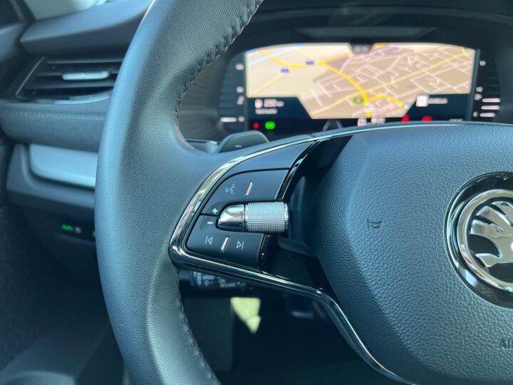 Abbildung Fahrzeugdetailansicht Skoda Octavia - Nr. 42