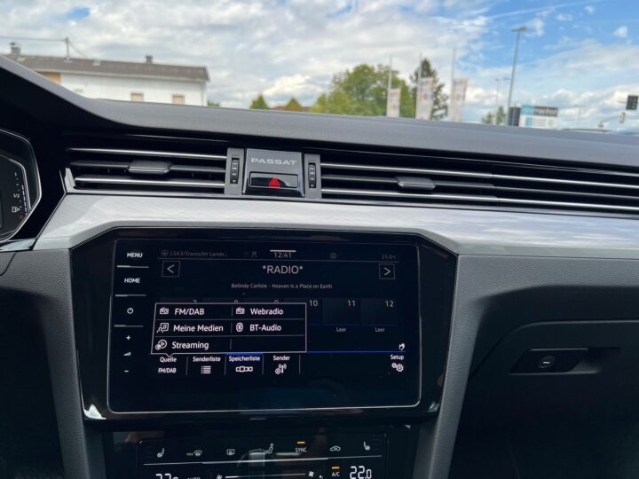 Abbildung Fahrzeugdetailansicht Volkswagen Passat Variant - Nr. 20