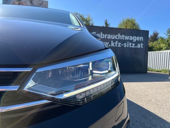 Abbildung Fahrzeugdetailansicht Volkswagen Touran - Nr. 36