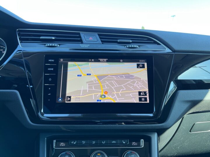 Abbildung Fahrzeugdetailansicht Volkswagen Touran - Nr. 25
