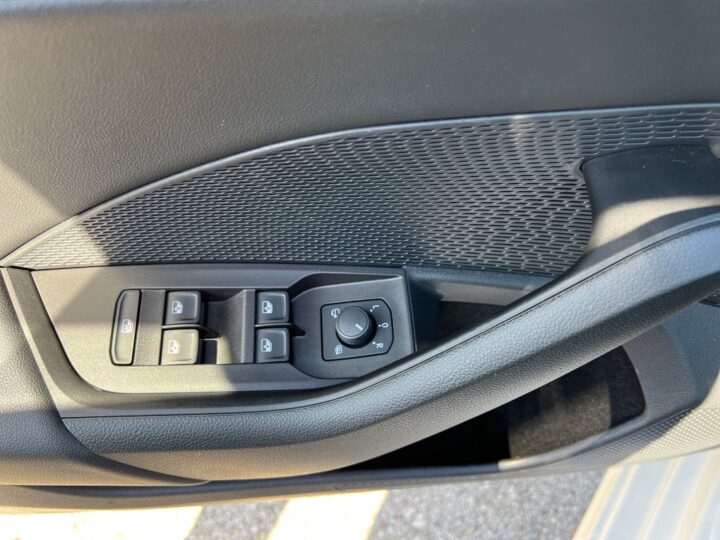 Abbildung Fahrzeugdetailansicht Skoda Octavia - Nr. 31