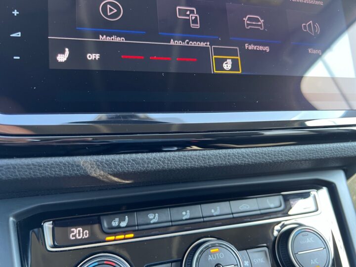 Abbildung Fahrzeugdetailansicht Volkswagen Touran - Nr. 46