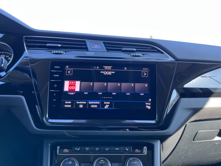 Abbildung Fahrzeugdetailansicht Volkswagen Touran - Nr. 19