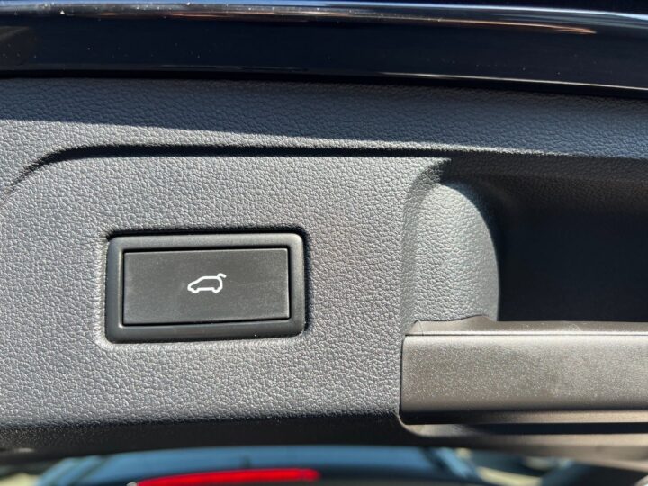 Abbildung Fahrzeugdetailansicht Volkswagen Touran - Nr. 40