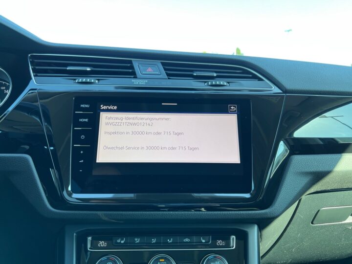 Abbildung Fahrzeugdetailansicht Volkswagen Touran - Nr. 26
