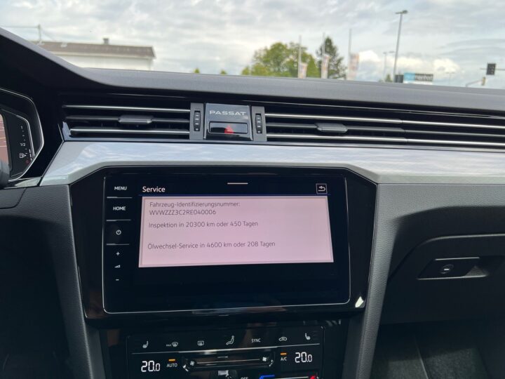 Abbildung Fahrzeugdetailansicht Volkswagen Passat Variant - Nr. 26