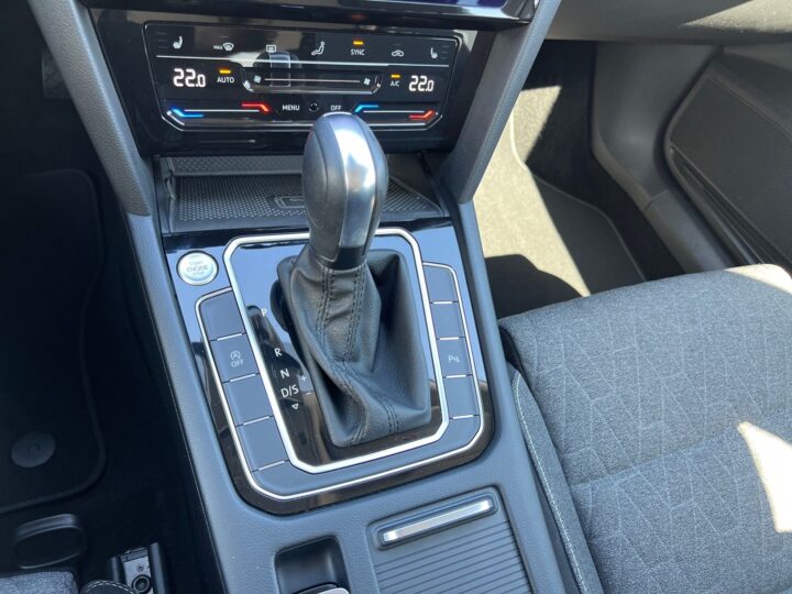 Abbildung Fahrzeugdetailansicht Volkswagen Passat Variant - Nr. 29