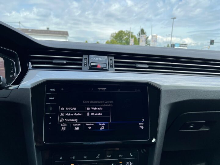 Abbildung Fahrzeugdetailansicht Volkswagen Passat Variant - Nr. 20