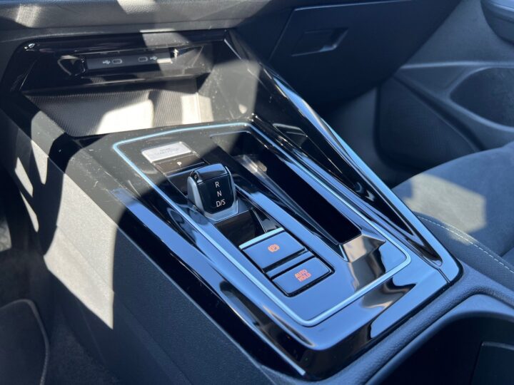 Abbildung Fahrzeugdetailansicht Volkswagen Golf Variant - Nr. 28