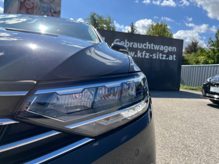 Abbildung Fahrzeugdetailansicht Volkswagen Passat Variant - Nr. 36