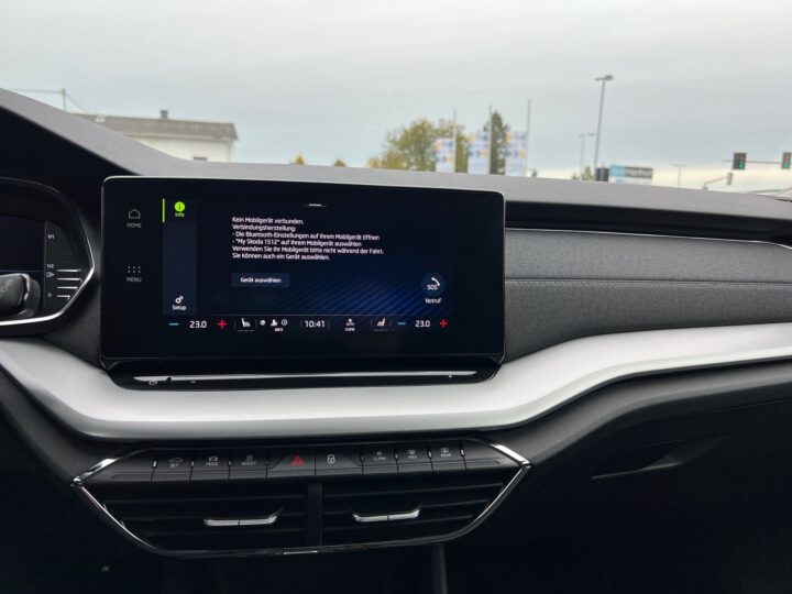 Abbildung Fahrzeugdetailansicht Skoda Octavia - Nr. 21