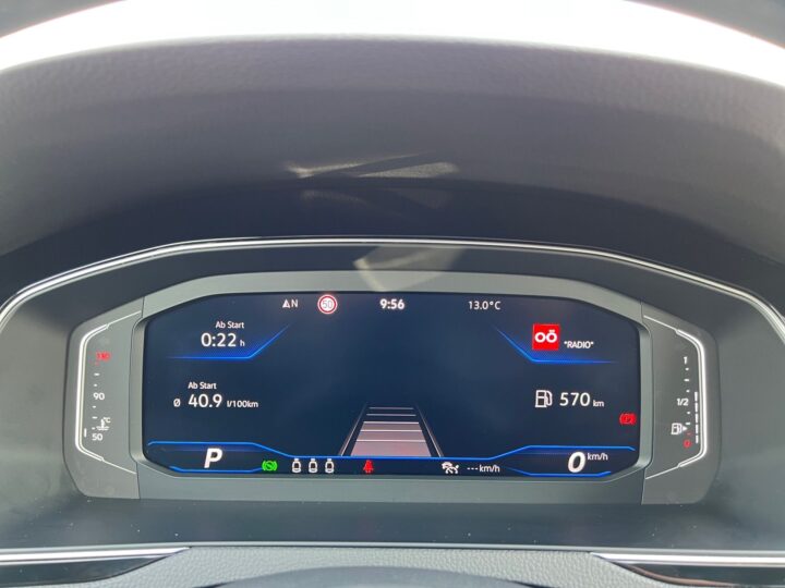 Abbildung Fahrzeugdetailansicht Volkswagen Passat Variant - Nr. 17
