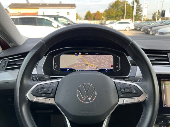 Abbildung Fahrzeugdetailansicht Volkswagen Passat Variant - Nr. 15
