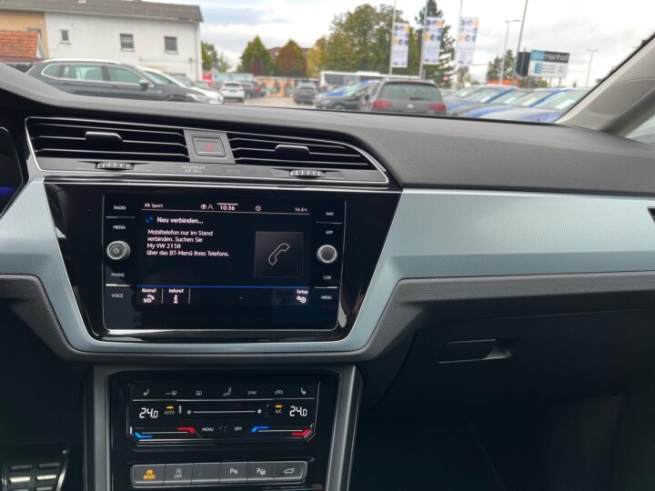 Abbildung Fahrzeugdetailansicht Volkswagen Touran - Nr. 21