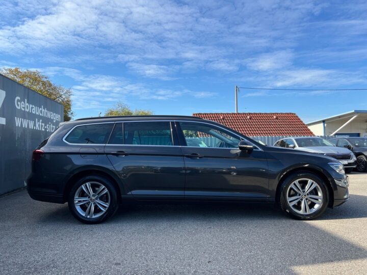 Abbildung Fahrzeugdetailansicht Volkswagen Passat Variant - Nr. 1