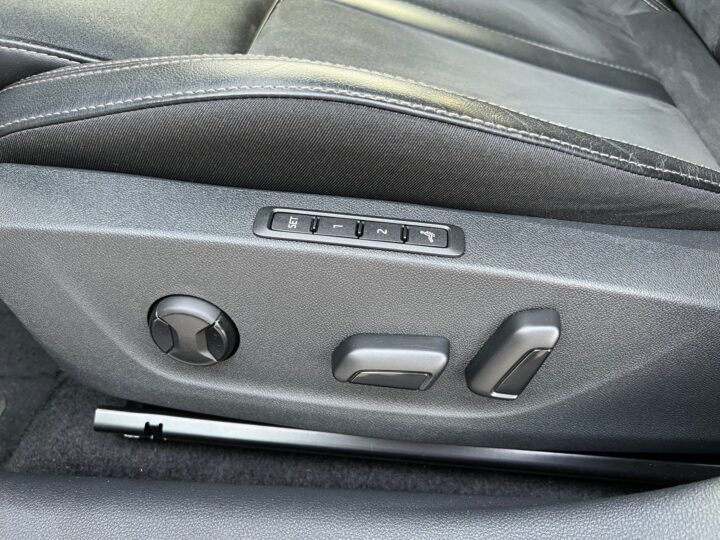 Abbildung Fahrzeugdetailansicht Skoda Octavia - Nr. 32