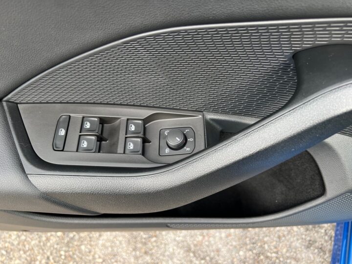 Abbildung Fahrzeugdetailansicht Skoda Octavia - Nr. 30
