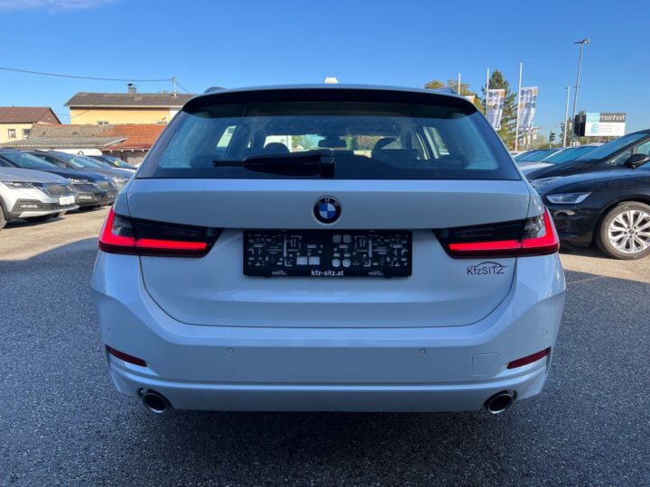 Abbildung Fahrzeugdetailansicht BMW 318 - Nr. 3