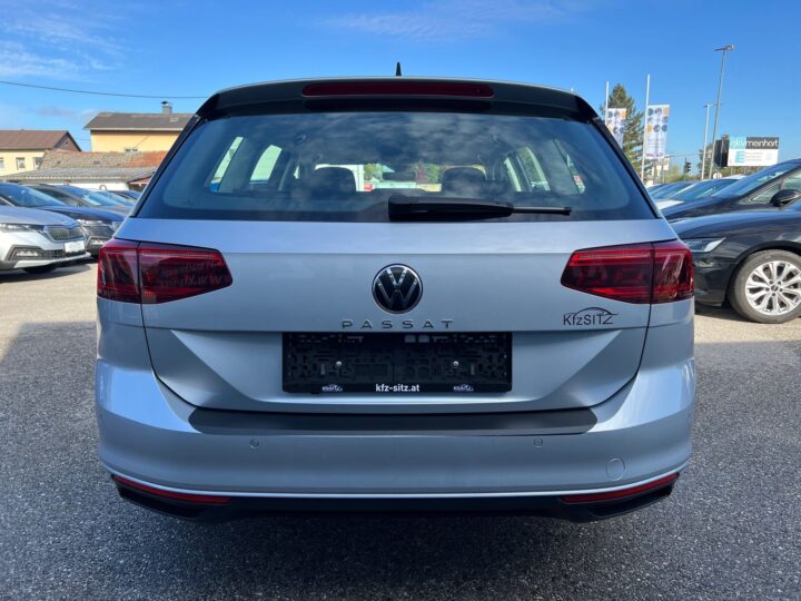 Abbildung Fahrzeugdetailansicht Volkswagen Passat Variant - Nr. 3