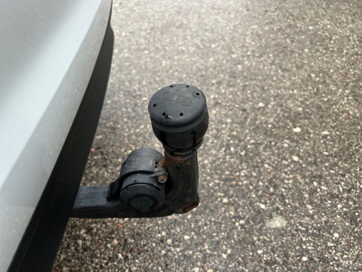 Abbildung Fahrzeugdetailansicht Audi A6 - Nr. 38