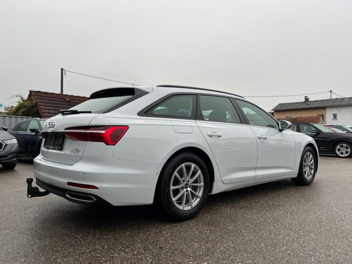 Abbildung Fahrzeugdetailansicht Audi A6 - Nr. 2