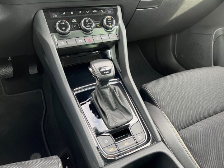 Abbildung Fahrzeugdetailansicht Skoda Karoq - Nr. 29