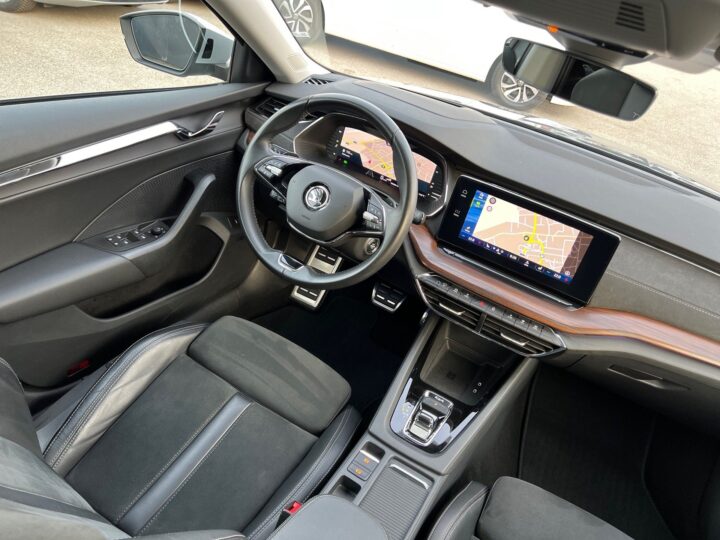 Abbildung Fahrzeugdetailansicht Skoda Octavia - Nr. 11