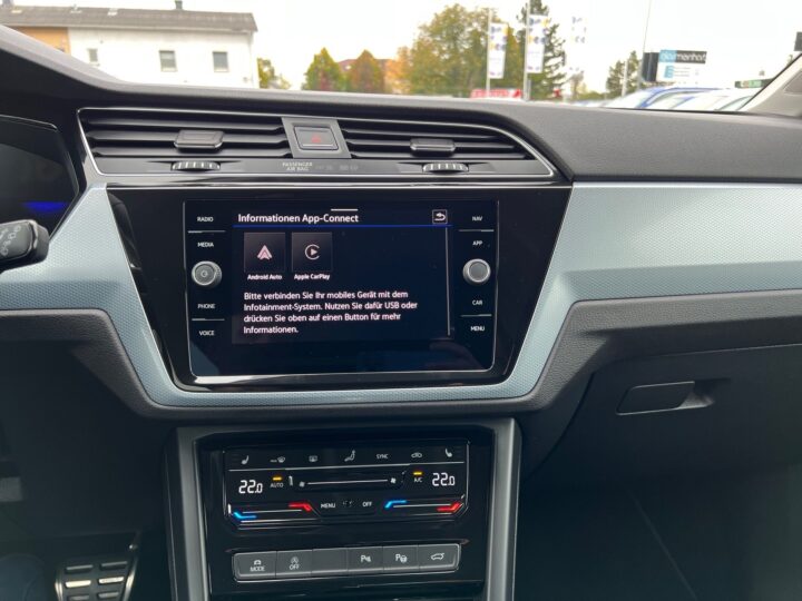 Abbildung Fahrzeugdetailansicht Volkswagen Touran - Nr. 21