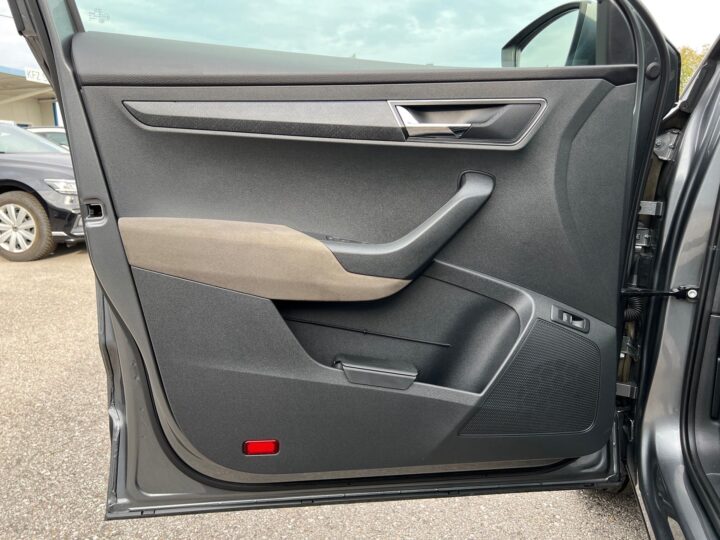 Abbildung Fahrzeugdetailansicht Skoda Karoq - Nr. 30