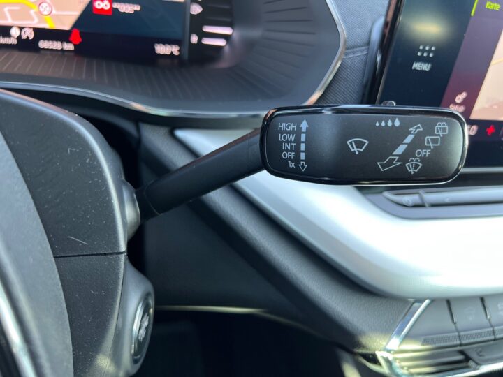Abbildung Fahrzeugdetailansicht Skoda Octavia - Nr. 45