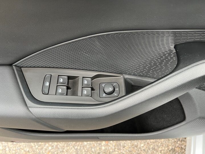 Abbildung Fahrzeugdetailansicht Skoda Octavia - Nr. 31