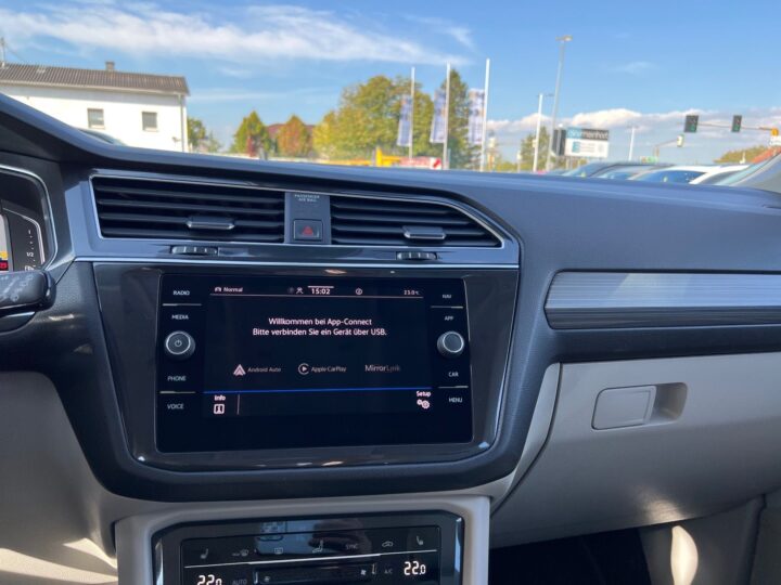 Abbildung Fahrzeugdetailansicht Volkswagen Tiguan Allspace - Nr. 22