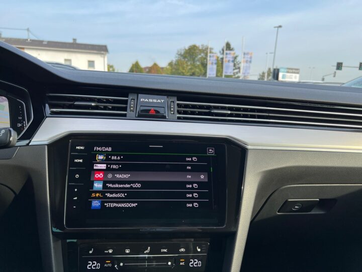 Abbildung Fahrzeugdetailansicht Volkswagen Passat Variant - Nr. 19