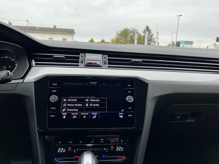 Abbildung Fahrzeugdetailansicht Volkswagen Passat Variant - Nr. 20