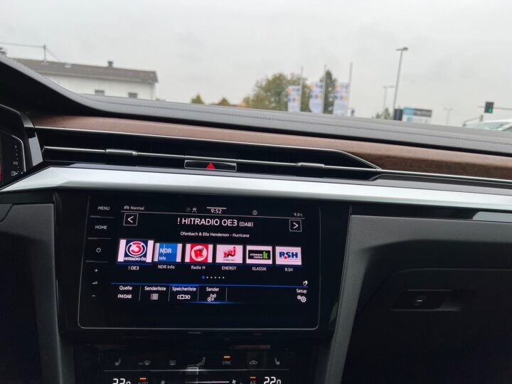 Abbildung Fahrzeugdetailansicht Volkswagen Arteon - Nr. 19
