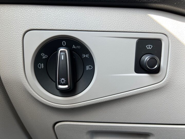 Abbildung Fahrzeugdetailansicht Volkswagen Tiguan Allspace - Nr. 47