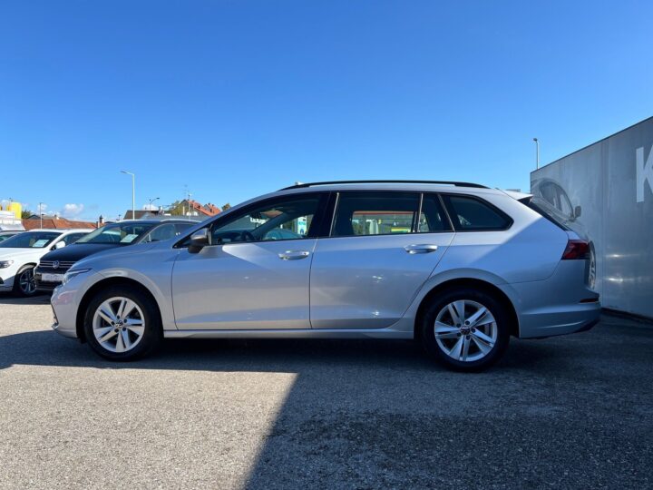Abbildung Fahrzeugdetailansicht Volkswagen Golf Variant - Nr. 5