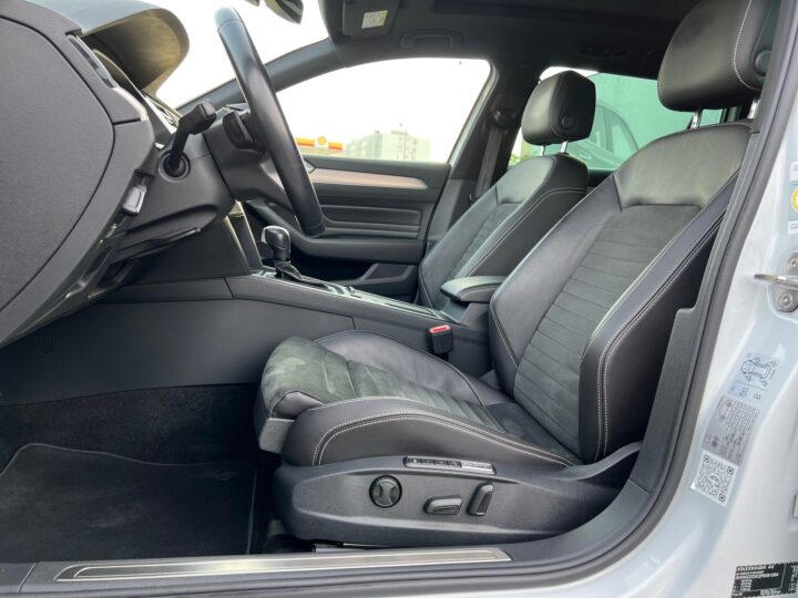 Abbildung Fahrzeugdetailansicht Volkswagen Passat Variant - Nr. 12